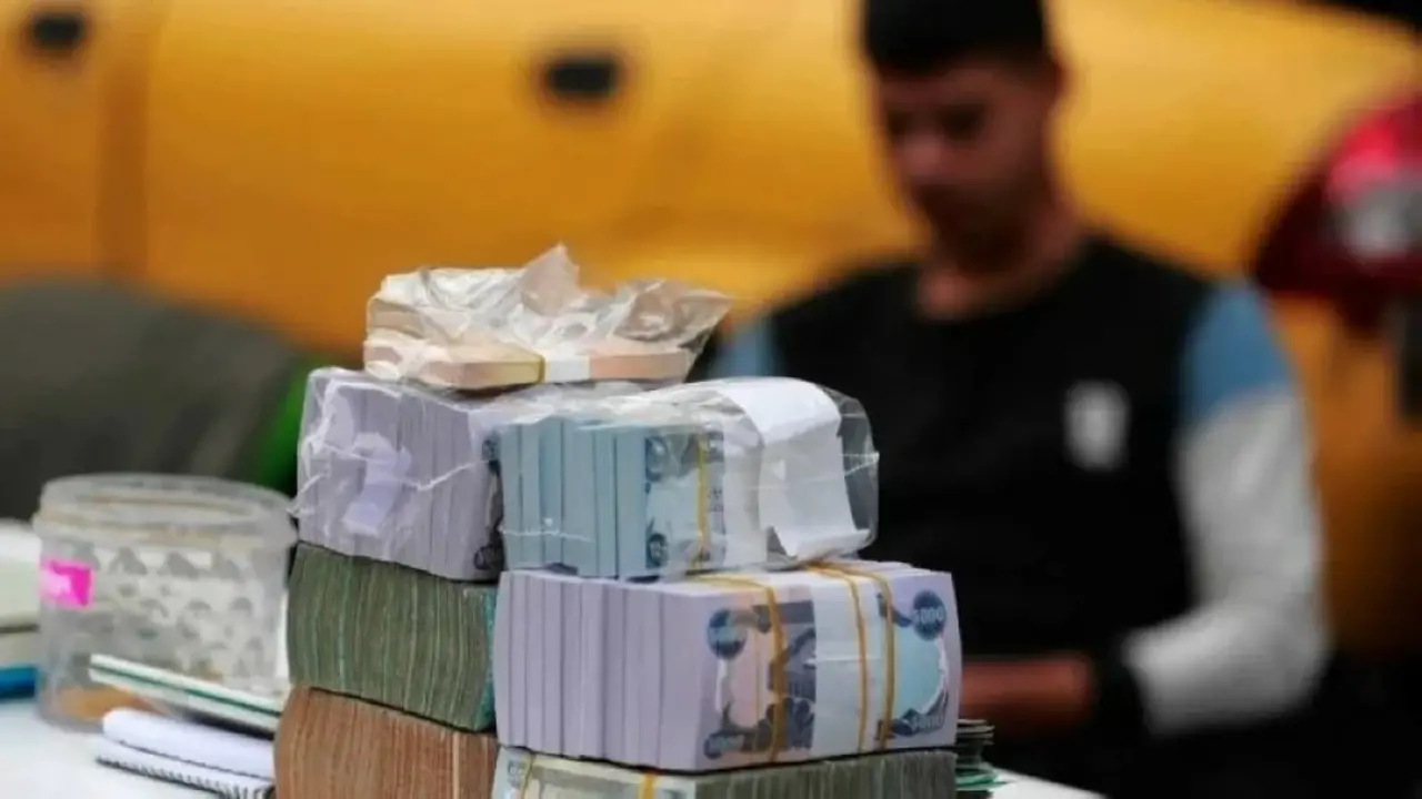 تخطى 1500 دينار.. قفزة جديدة في أسعار صرف الدولار داخل الأسواق العراقية